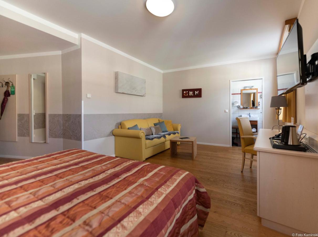 Winzerhotel Gumpoldskirchen Dış mekan fotoğraf