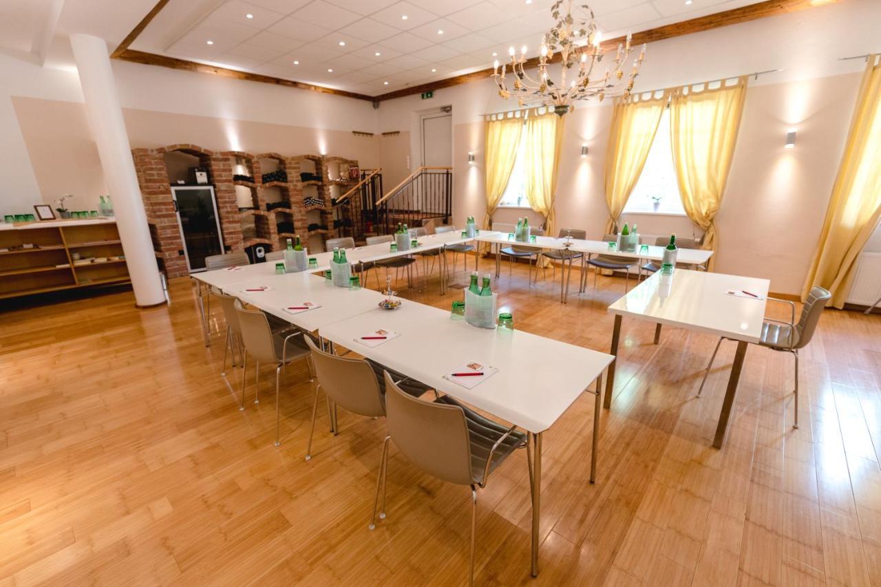 Winzerhotel Gumpoldskirchen Dış mekan fotoğraf